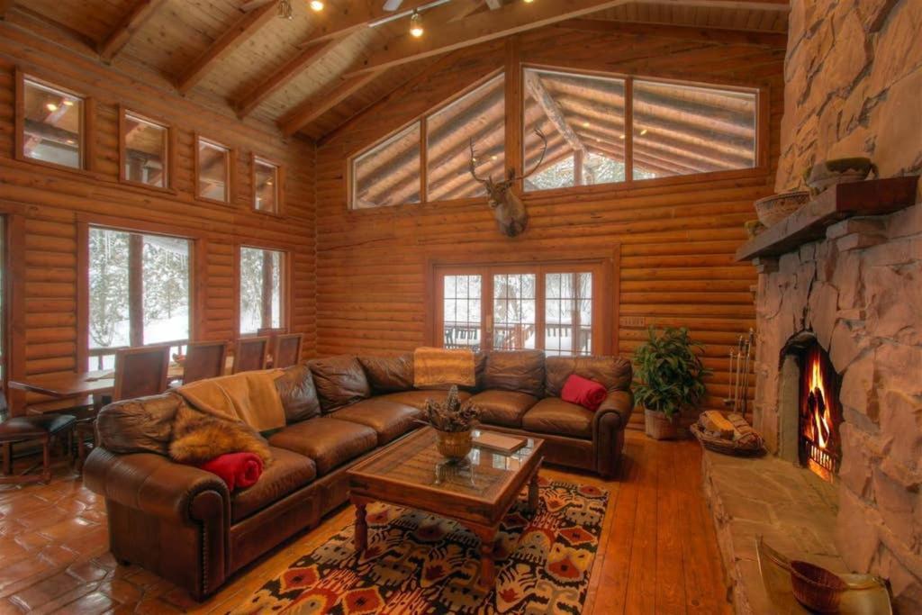 Log Cabin On The Stream Sundance, Utah Экстерьер фото