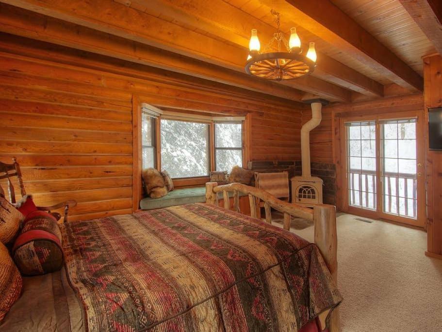 Log Cabin On The Stream Sundance, Utah Экстерьер фото