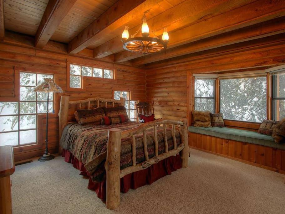 Log Cabin On The Stream Sundance, Utah Экстерьер фото
