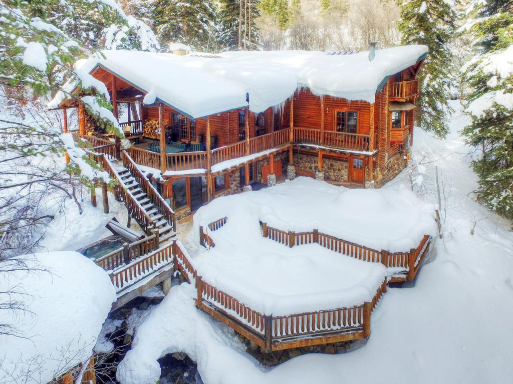 Log Cabin On The Stream Sundance, Utah Экстерьер фото